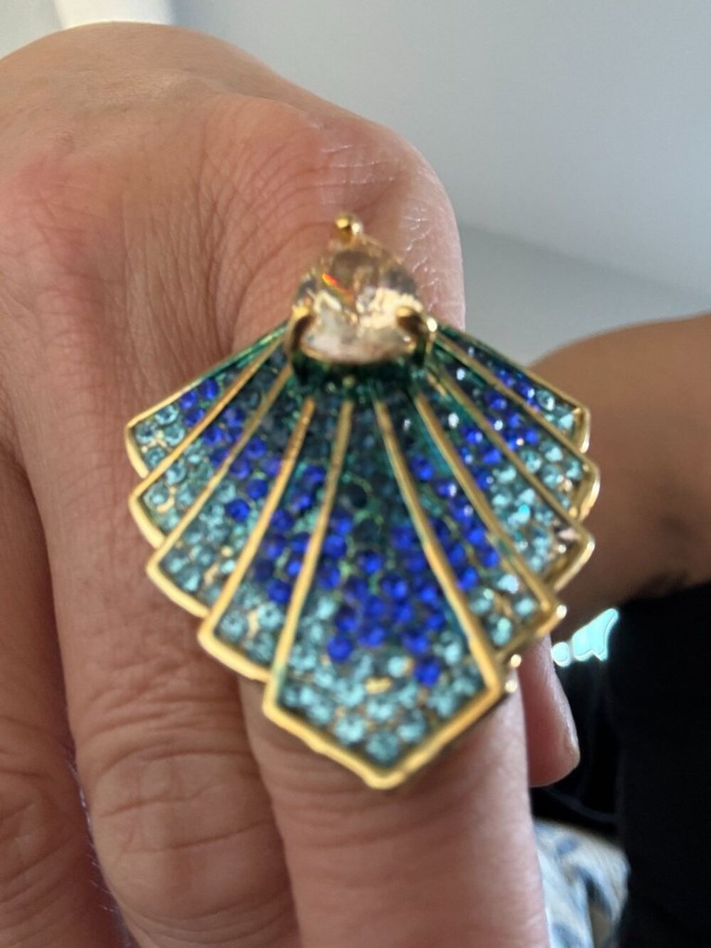 Art Deco Style Fan Cocktail Ring Blue Champagne Rhinestone Gold Tone Size 7